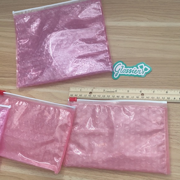 Glossier Storage & Organization Glossier Bubble Wrap Pouches Set